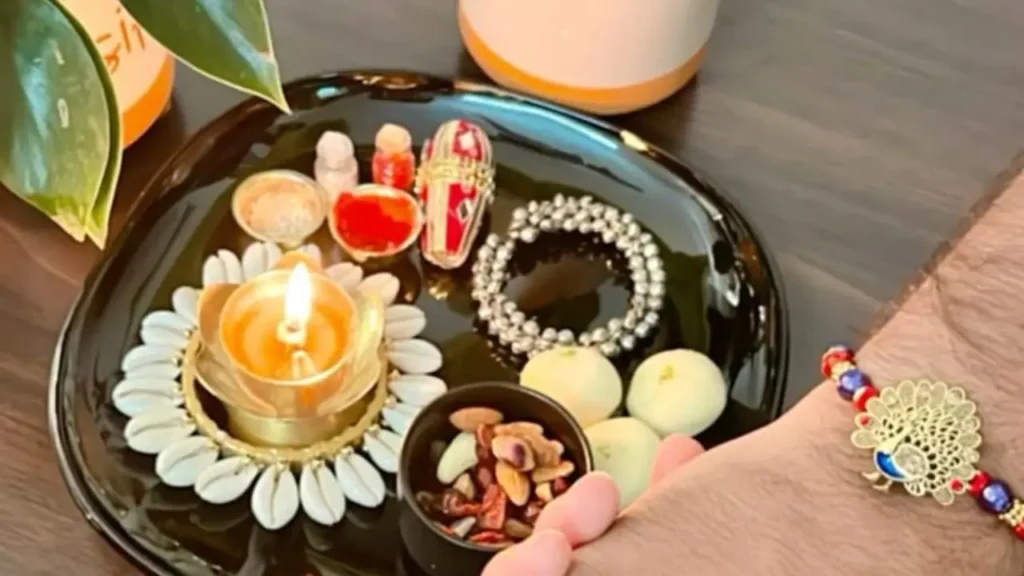 रक्षाबंधन पर भूल कर भी ना करें यह गलतियां Raksha bandhan Thali